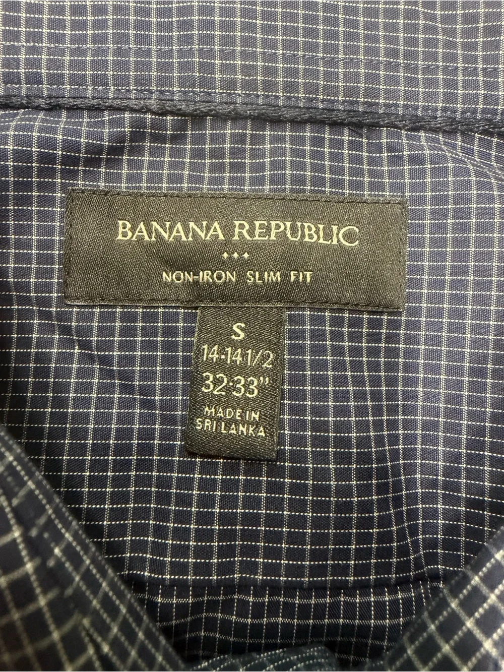 Banana Republic non-iron Navy plaid button up Dress Shirt